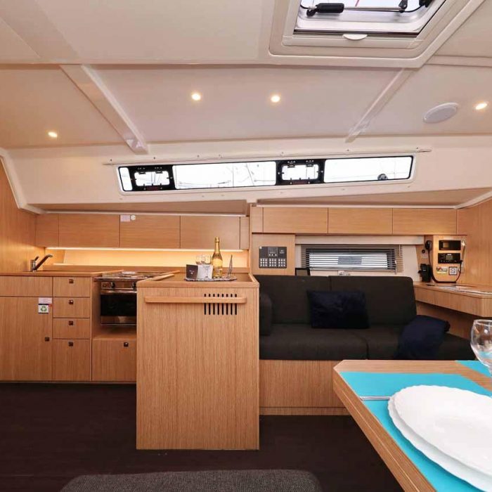 Noana | Bavaria C42 photo 13