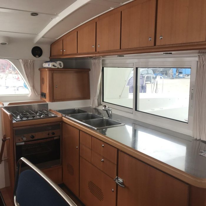 Isis | Lagoon 440 photo 7