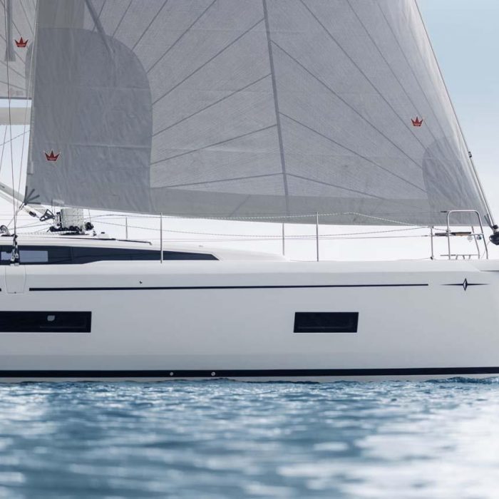 Vela | Bavaria C46 photo 2