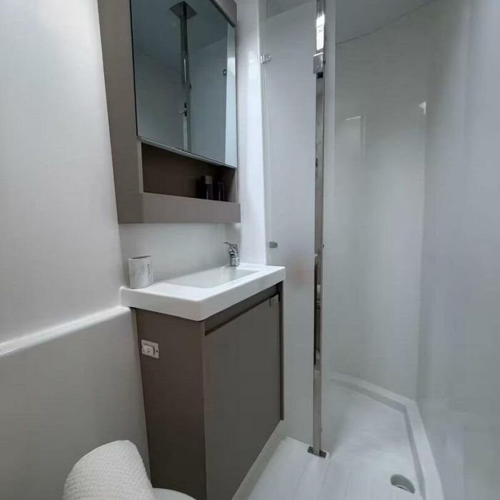 The Wave | Fountaine Pajot Aura 51 - 6 + 1 cab photo 3