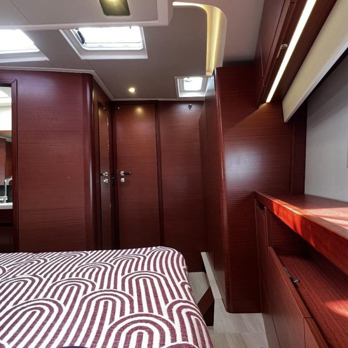 MiR | Hanse 548 photo 32