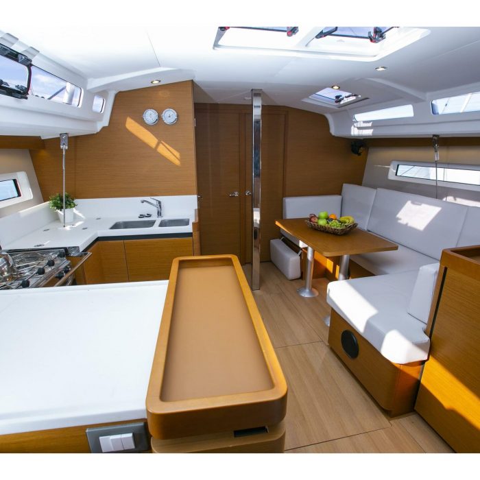Endeavour | Sun Odyssey 440 photo 3