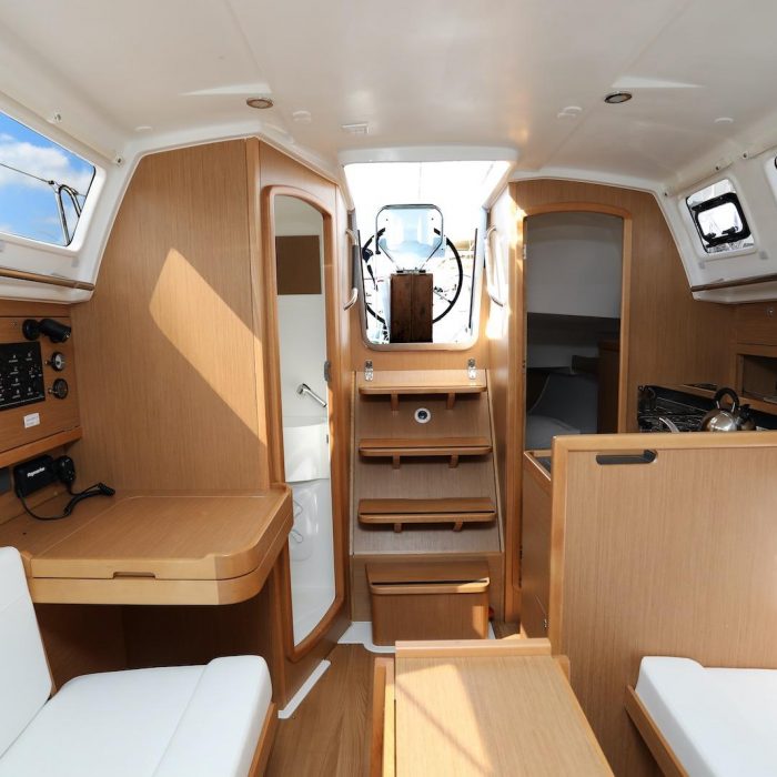 Tatjana | Sun Odyssey 319 photo 7