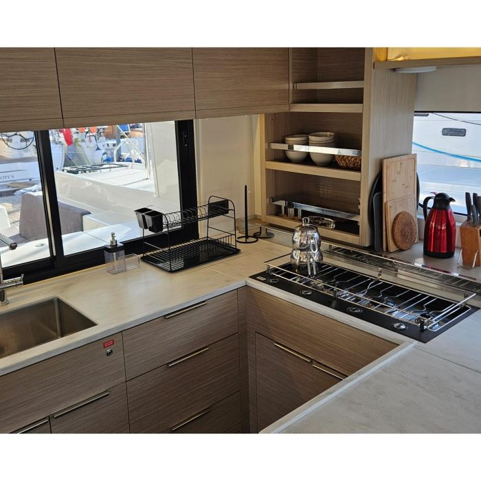 Umi | Lagoon 46 photo 23