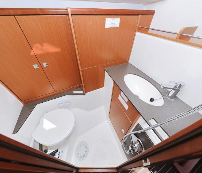 Lupe | Bavaria Cruiser 37 photo 53