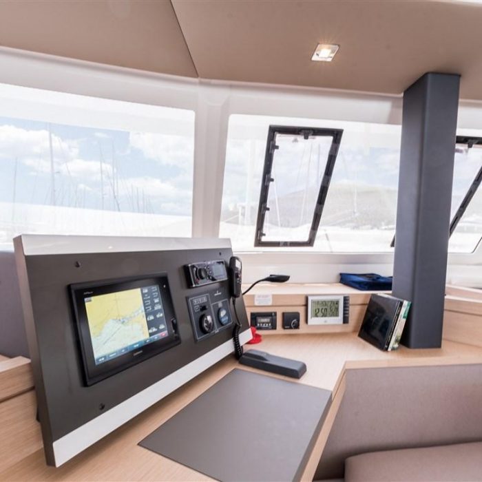 Sunny Wave | Fountaine Pajot Saona 47 Quintet photo 16