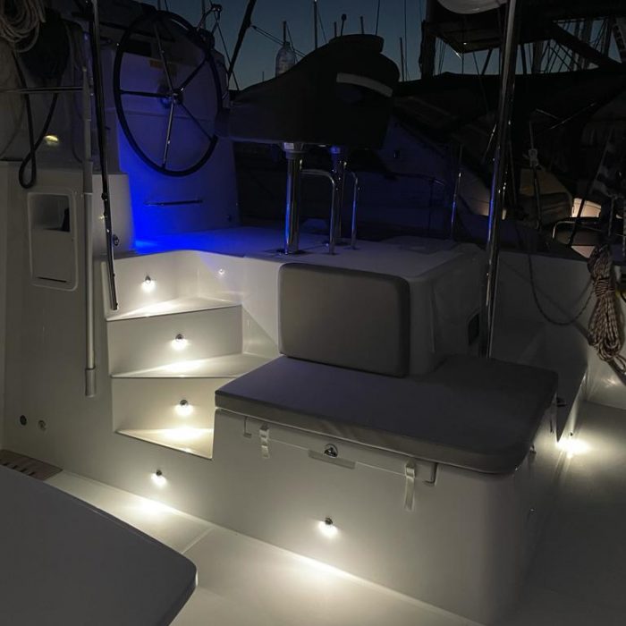 Fratelli | Lagoon 40 photo 13