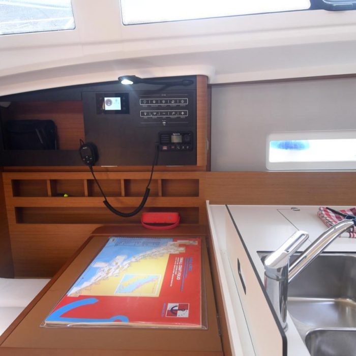 Signum Bravo | Sun Odyssey 410 photo 5