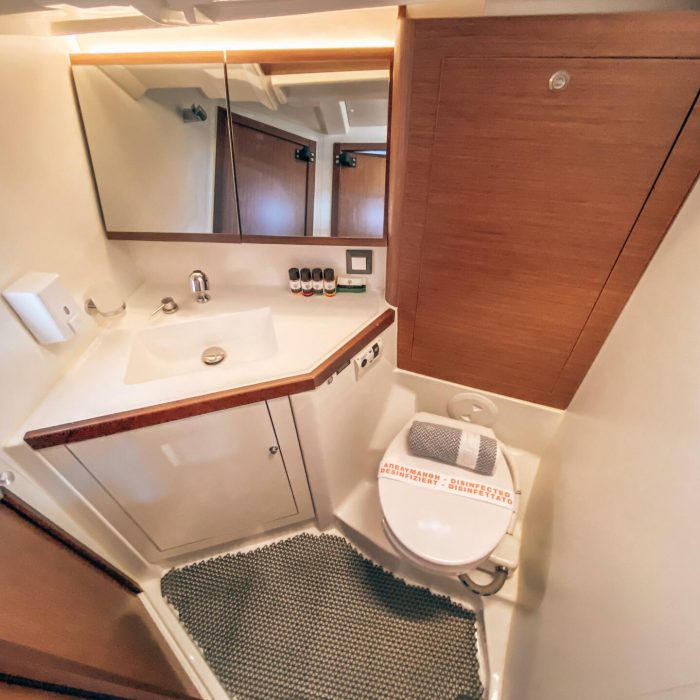 Whisper | Oceanis 46.1 photo 17