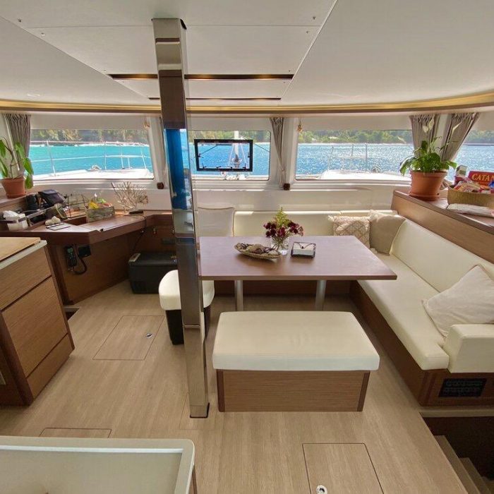 Maryna | Lagoon 46 photo 32
