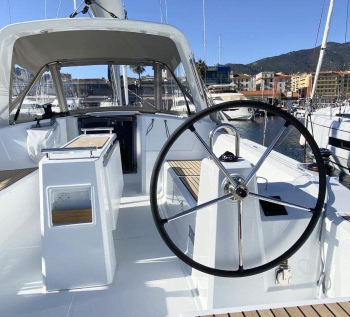 Maximus | Oceanis 38.1 photo 6