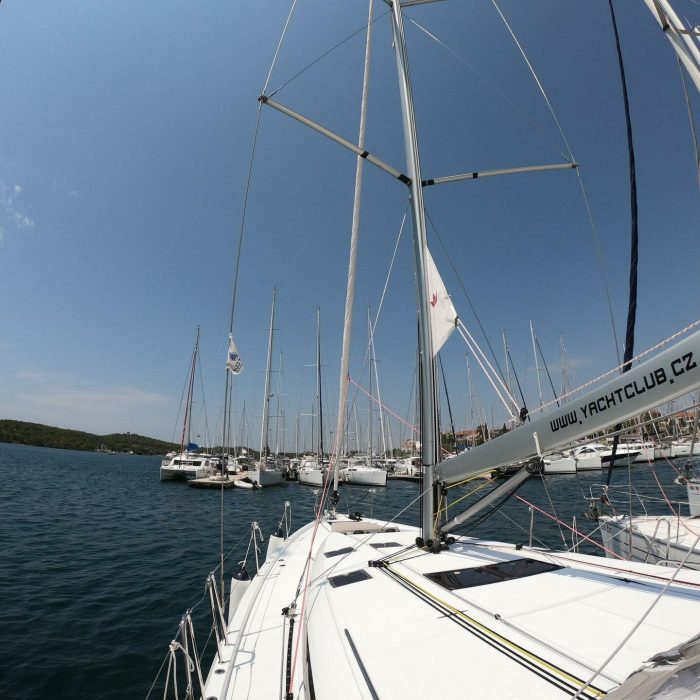 Nonna | Sun Odyssey 490 photo 11