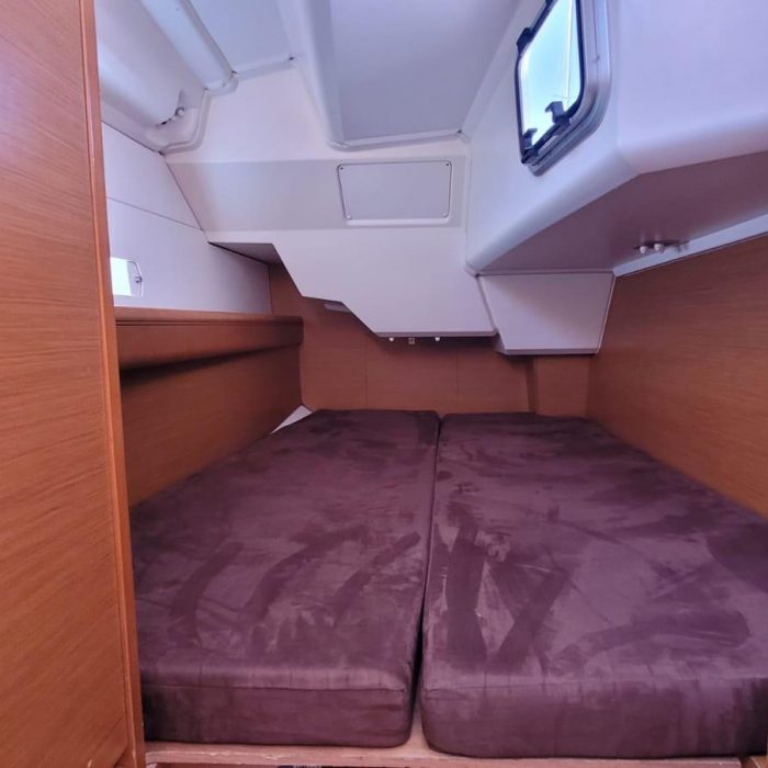 Grenat | Sun Odyssey 379 photo 18