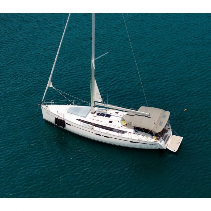Vela | Bavaria 46 Cruiser photo 6