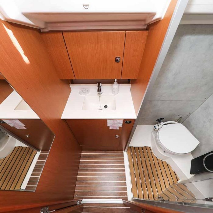 Rumba | Bavaria C42 photo 14