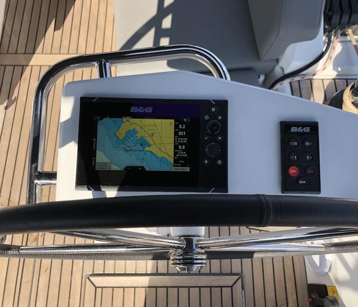 Salt Water (A/C - Generator - Inverter - 12 pax) | Oceanis 51.1 photo 11
