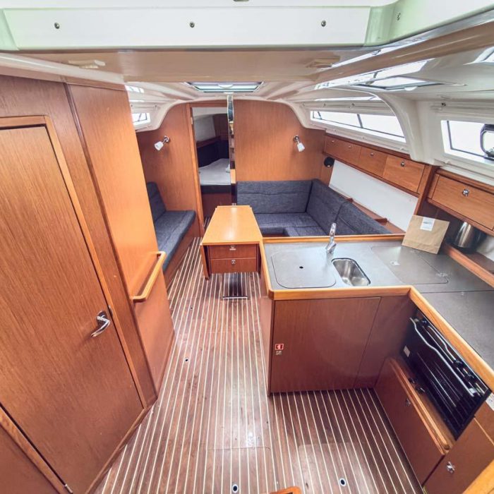 Astravi | Bavaria Cruiser 37 photo 20