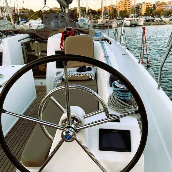 Little Tony | Sun Odyssey 410 photo 5