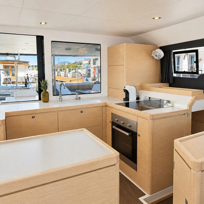 Amelie | Dufour Catamaran 48 photo 27