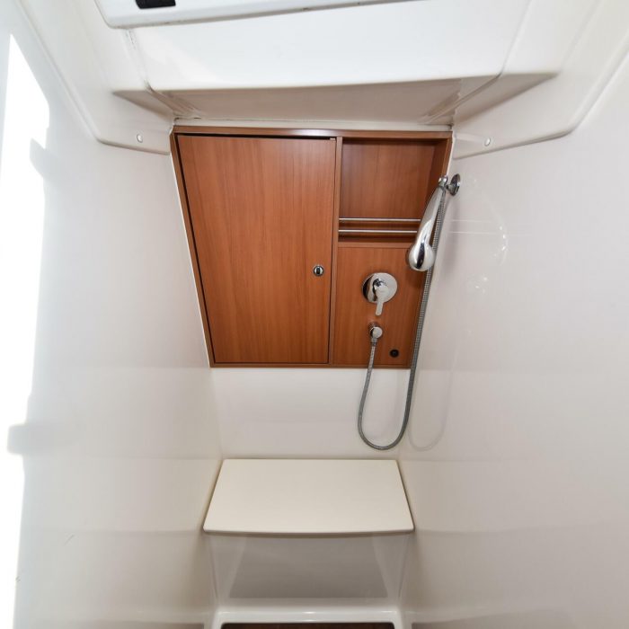 Controvento | Bavaria Cruiser 45 photo 54