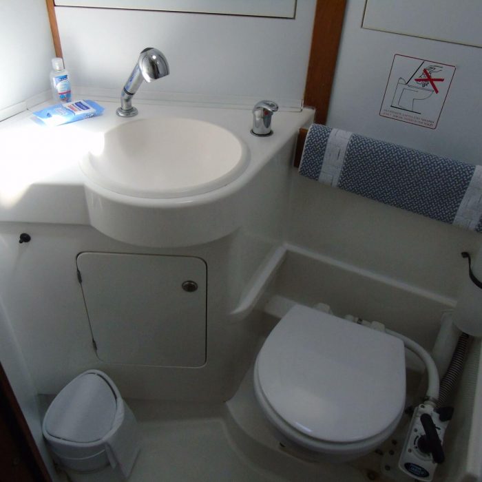 Calma | Sun Odyssey 37.1 photo 11 Calma | Sun Odyssey 37.1 photo 11