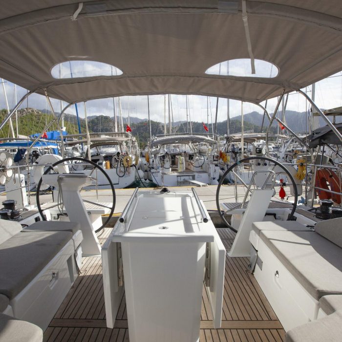 BreezY | Oceanis 46.1 photo 2