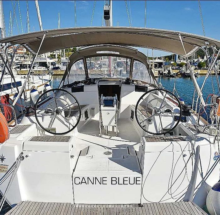 CANNE BLEUE | Sun Odyssey 449 photo 5