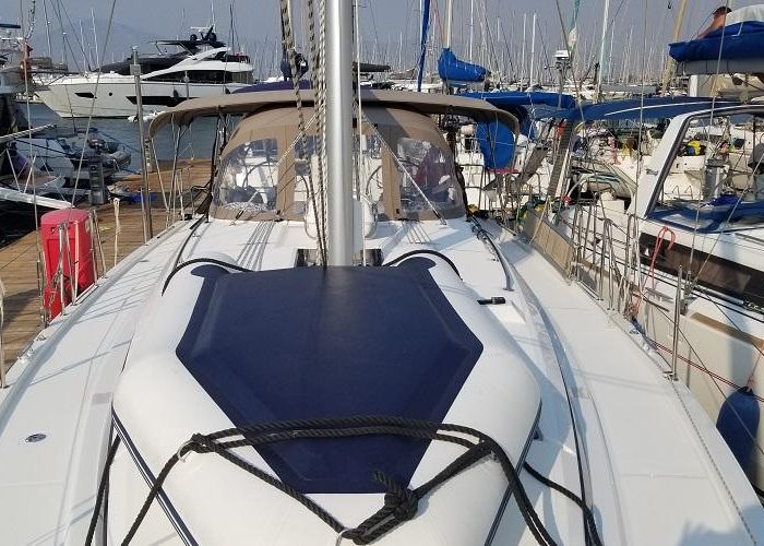 Fiesta | Bavaria C42 photo 4
