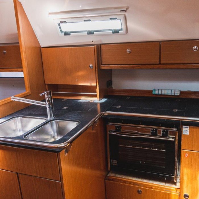 Mystic | Bavaria 36 Cruiser photo 7