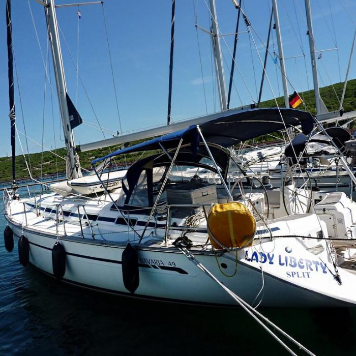 LADY LIBERTY | Bavaria 49 photo 11