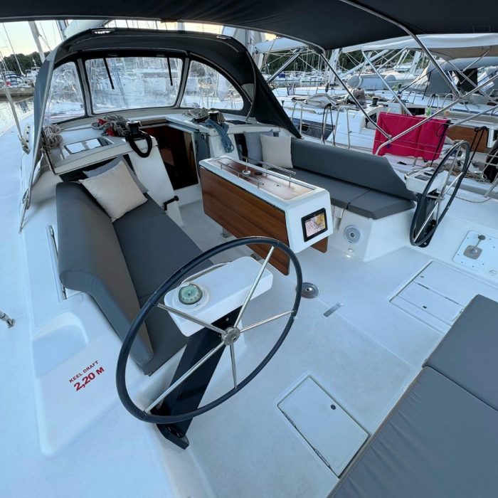 Levan | Dufour 430 photo 23