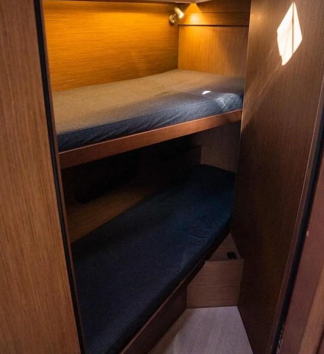 Gabian | Oceanis 40.1 photo 10