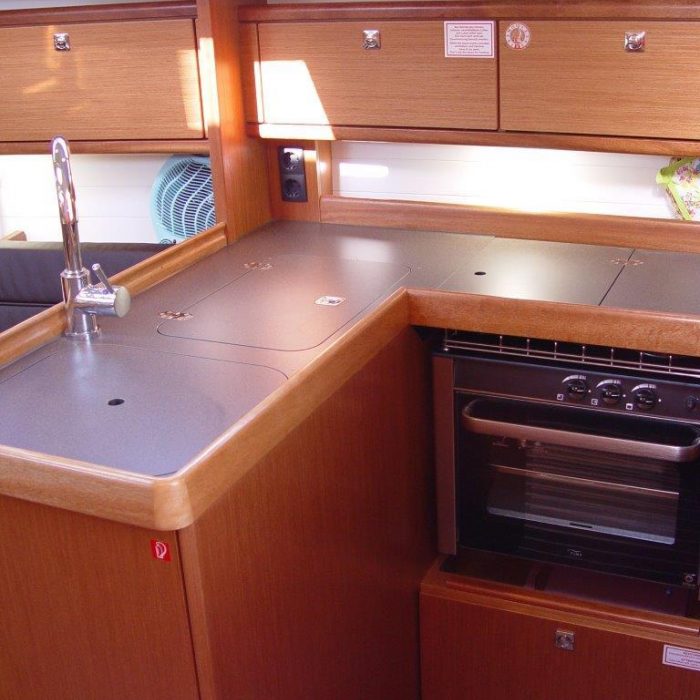 Merak | Bavaria Cruiser 34 photo 11