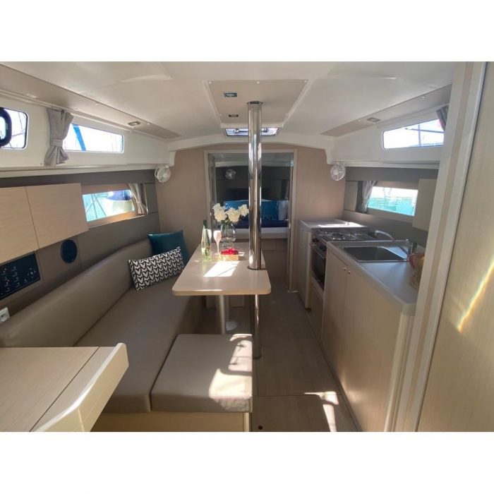 Polis | Oceanis 35.1 photo 11