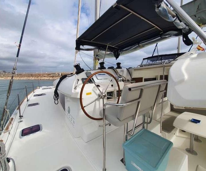 Mia | Lagoon 400 photo 3