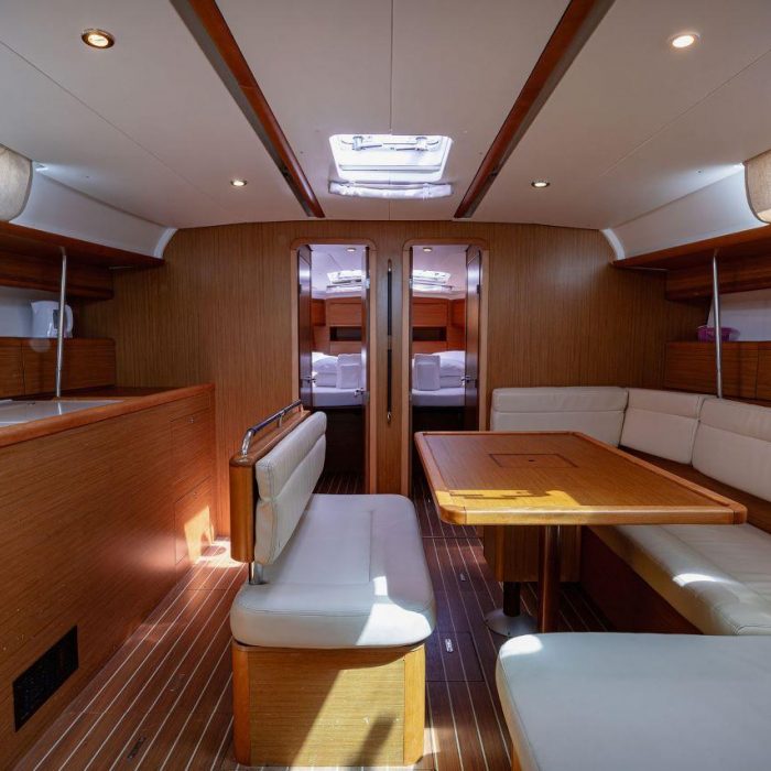 Ana B | Sun Odyssey 49i photo 12