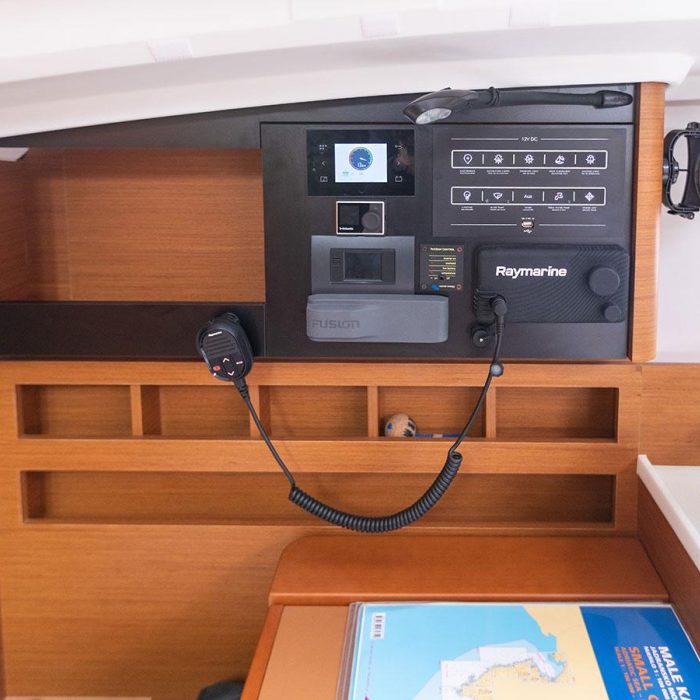 OSKAR  new 2024 (air condition, solar panels) | Sun Odyssey 410 photo 15