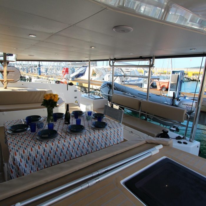 Amelie | Dufour Catamaran 48 photo 11
