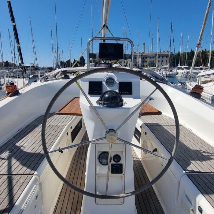 Eleven | Bavaria 36 Cruiser photo 2