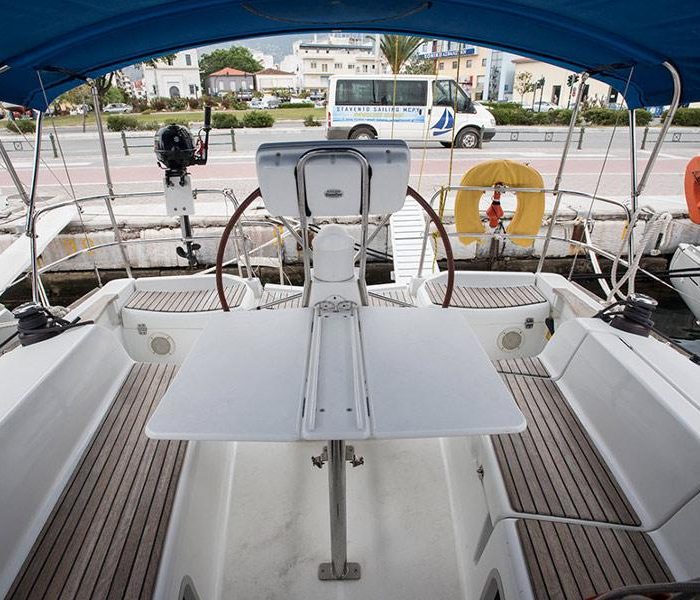 Lauren | Sun Odyssey 36i photo 5 Lauren | Sun Odyssey 36i photo 5