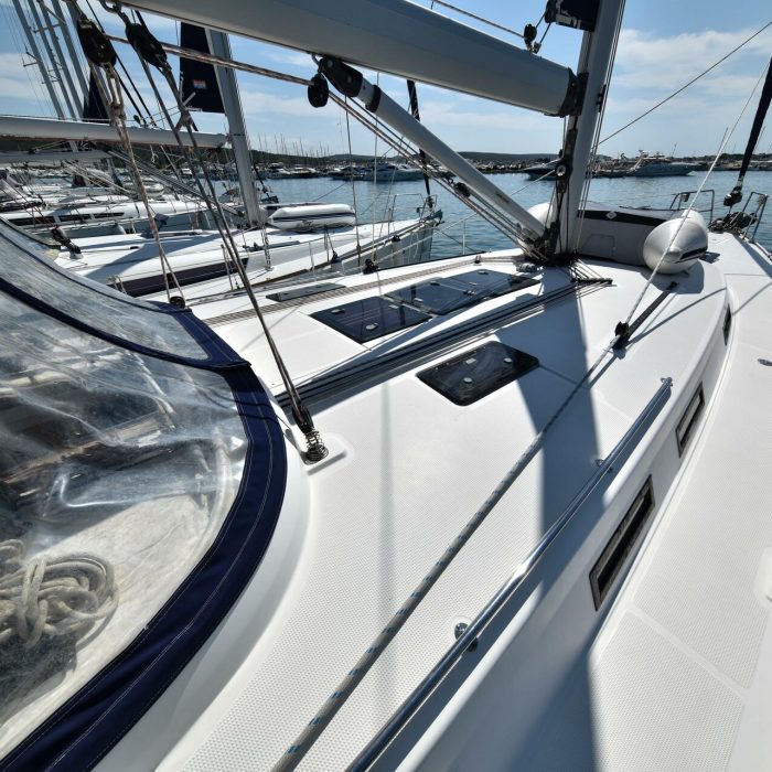 Controvento | Bavaria Cruiser 45 photo 6