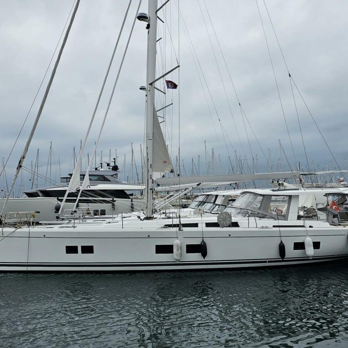 MiR | Hanse 548 photo 3
