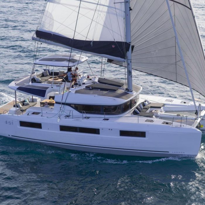 Effie Star | Lagoon 51 photo 1
