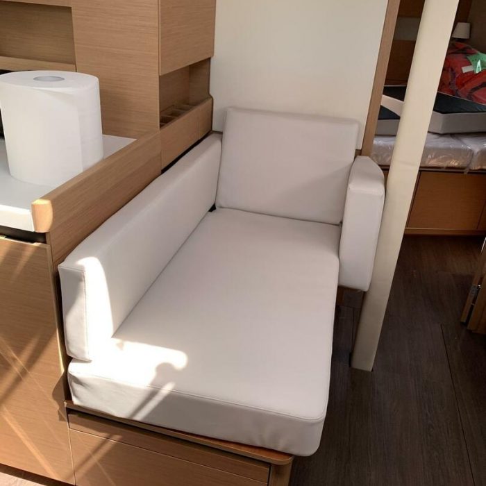 Bella | Sun Odyssey 410 photo 9