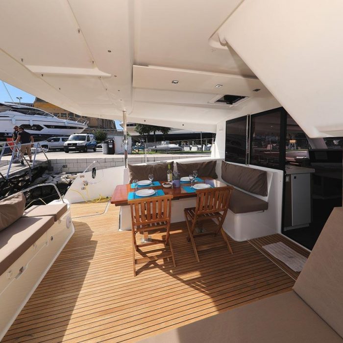 Felicitas II | Fountaine Pajot LUCIA 40 photo 8