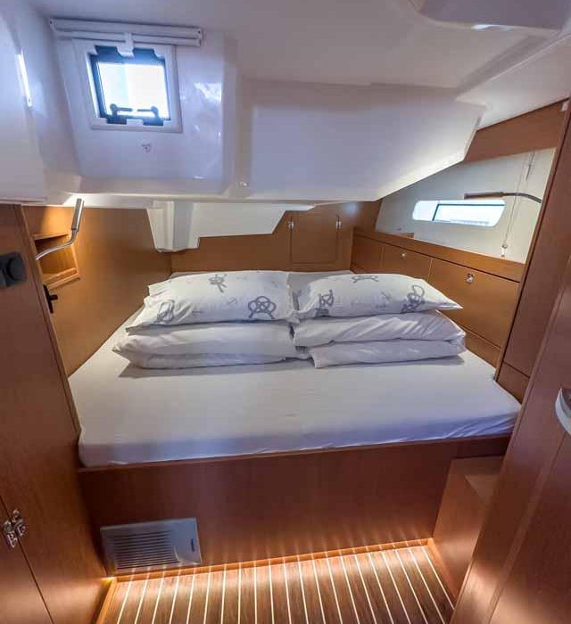 Naos | Bavaria C46 photo 14