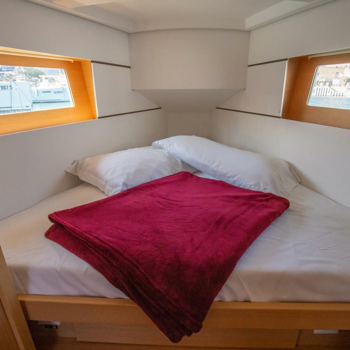 Levante - Standard line | Oceanis 35.1 photo 17