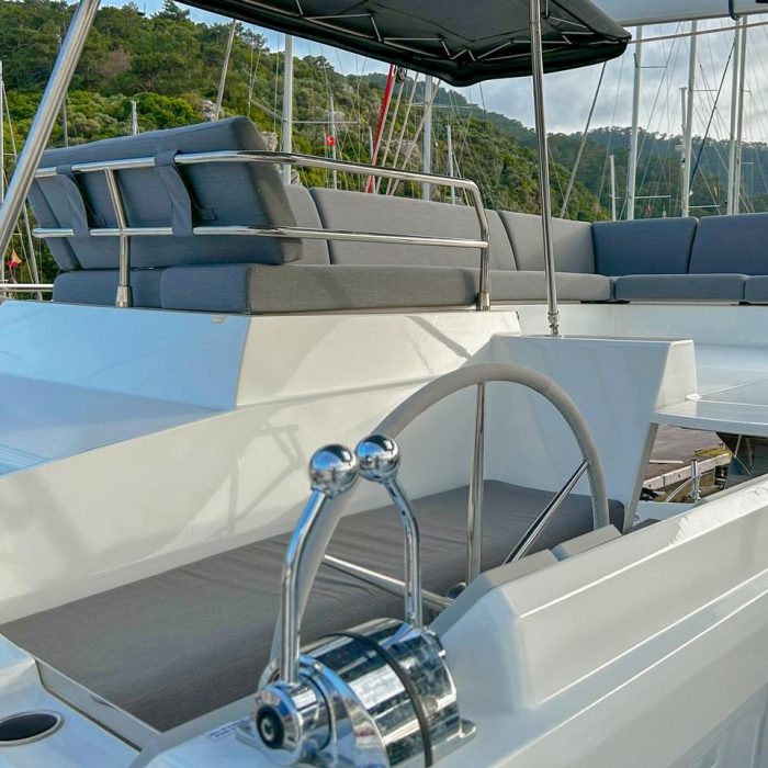Smart Way | Fountaine Pajot Tanna 47 photo 6