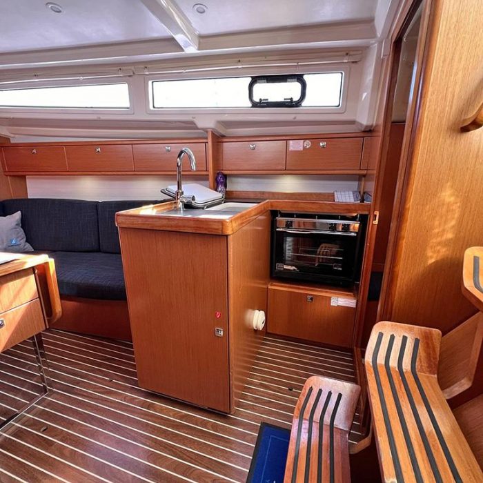Burin | Bavaria Cruiser 33 photo 20