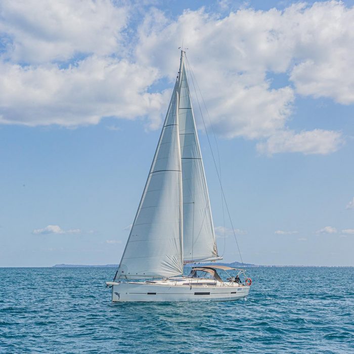 Dream Planet | Dufour 520 Grand Large photo 1